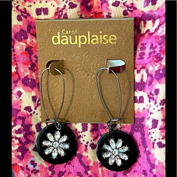 Carol Dauplaise Jet Set Rhinestone Flower Earring - Picture 2 of 2
